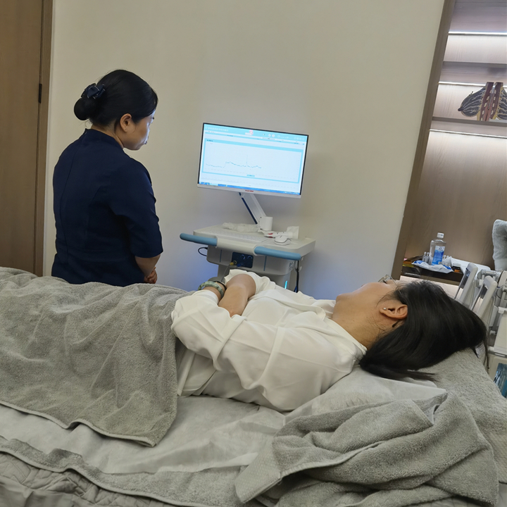 盆底肌修復(fù)儀器在盆底問題治療中的作用與手法有何區(qū)別？