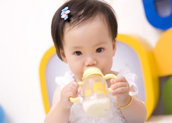 母乳喂養(yǎng) 母乳喂養(yǎng)